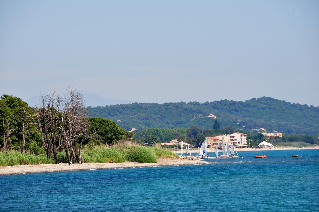 Апарт отель Sole E Mare Санта-Мария-Погжио Экстерьер фото